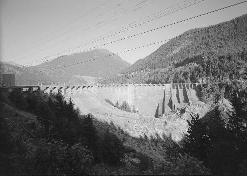 Diablo Dam : On Skagit River, 6.9 miles upstream from Newhalem, Newhalem vicinity, Whatcom County, WA 
(HAER, WASH,37-NEHA.V,1-F-1)