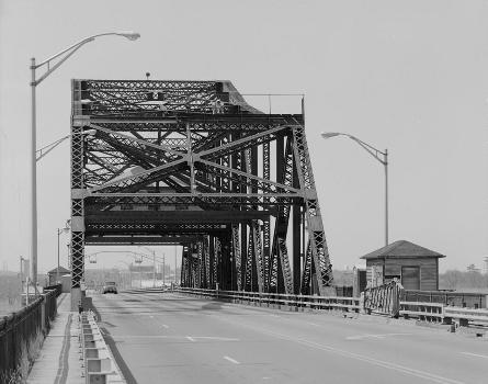Victory Bridge, Perth Amboy, New Jersey (HAER, NJ,12-PERAM,5-10)