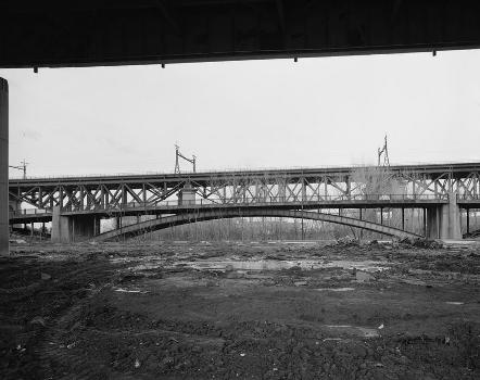 Little Hell Gate Bridge, New York City, New York. (HAER, NY,31-NEYO,174-2)
