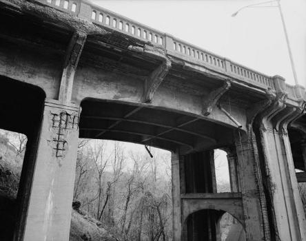 Ashtabula Viaduct (HAER, OHIO,4-ASH,2-19)