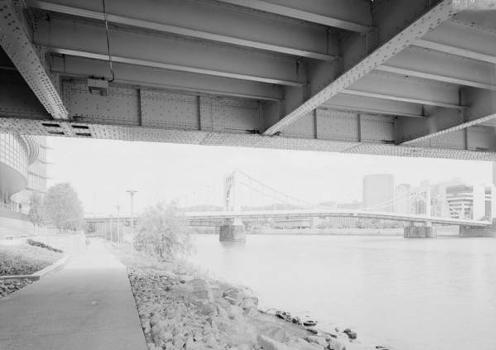 Ninth Street Bridge, Pittsburgh, Pennsylvania. (HAER, PA,2-PITBU,78C-2)