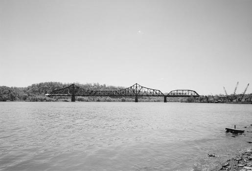 Pittsburgh & Lake Erie Railroad Ohio River Bridge, Beaver, Pennsylvania. (HAER, PA,4-BEAV,1-1)