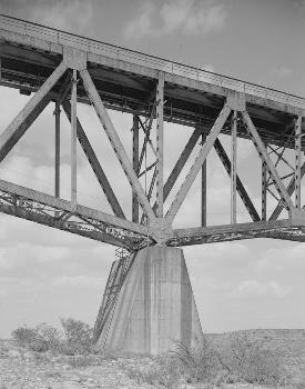 Pecos River Bridge, Langtry, Texas. (HAER, TX,233-LANG.V,1-7)