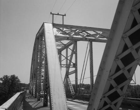 East Street Bridge, Parkersburg. (HAER, WVA,54-PARK,5-11)