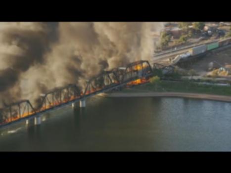 Train bridge collapses over Tempe Town Lake:A train bridge over Tempe Town Lake collapsed and a train derailed early Wednesday morning.