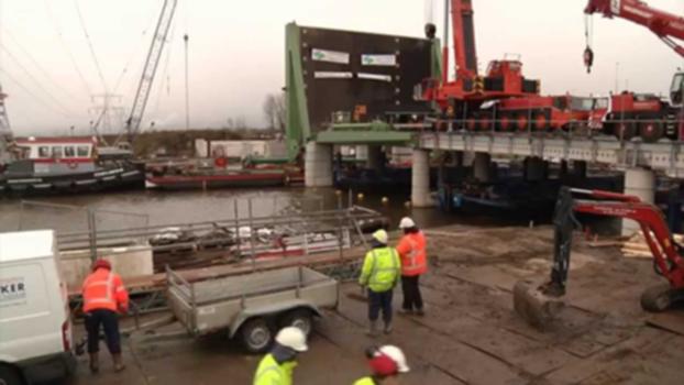 Spieringbrug Provincie Noord Holland:Plaatsen beweegbare klep