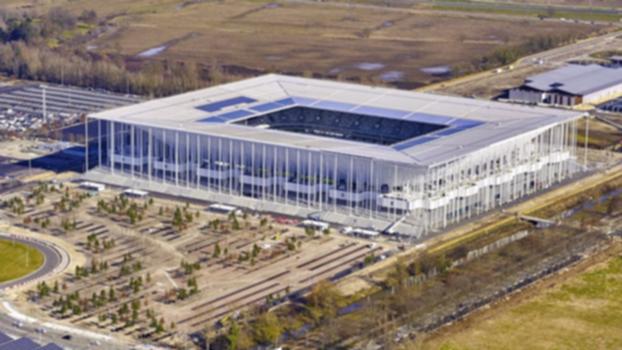 Nouveau Stade Bordeaux - revivez le chantier en images:Première enceinte connectée de France, le Matmut-Atlantique a été construit à Bordeaux, dans un délai très court entre janvier 2013 et avril 2015 et peut accueillir jusqu'à 42 000 spectateurs !