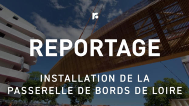 Installation de la passerelle de Bords de Loire: Dans le cadre du réaménagement des Bords de Loire, une large passerelle en pin a été installée entre la place Aristide-Briand et la Levée du Renaison. La structure en pin, qui pèse 70 tonnes, enjambe désormais avec panache l’embouchure du Renaison sur 56 mètres. Lors de sa pose spectaculaire, une immense grue unique en Europe s’est invitée sur le chantier pour un moment suspendu ! #RoanneBouge #Travaux #Chantier #BordsdeLoire #Roanne ☀️