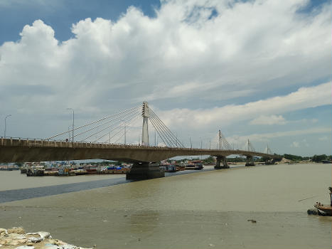 Shah Amanat Bridge