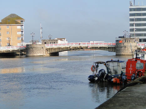 A view of the Haven Bridge from the South Quay in the town of Great Yarmouth, Norfolk