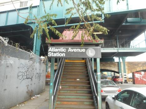 Atlantic Avenue Subway Station (Canarsie Line):Staircase on the southwest corner of Snediker Avenue and the ramp between East New York and Atlantic Avenues at the Atlantic Avenue Elevated Railway Station on the BMT Canarsie Line (and formerly the BMT Fulton Street Line) in the East New York section of Brooklyn, New York City. The only other staircases are between the ramp from East New York Avenue and the eastbound Atlantic Avenue service road.