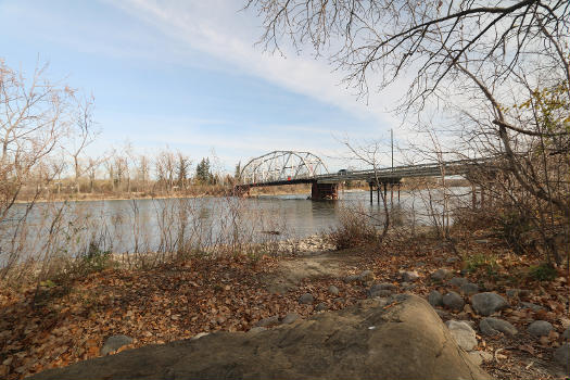 12 Street SE Bridge