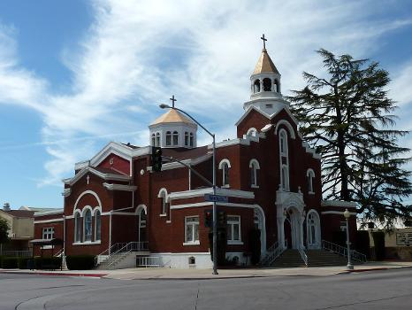 Holy Trinity Armenian Apostolic Church - Fresno