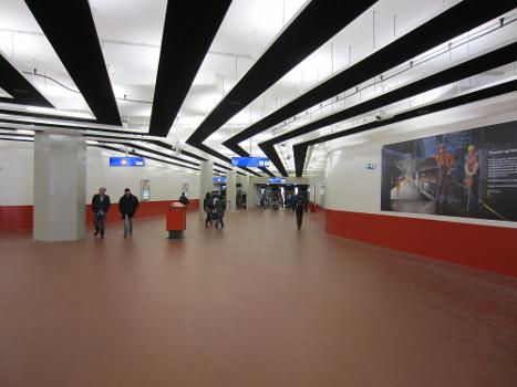 Metrobahnhof Centraal Station