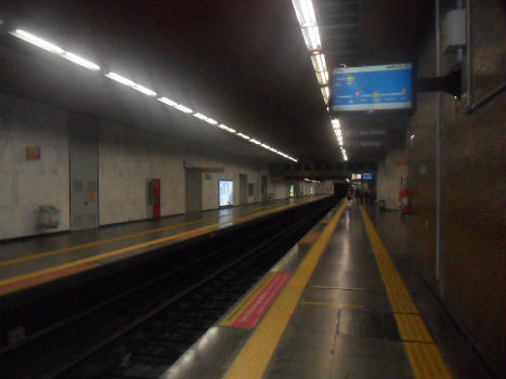 Metrobahnhof Carioca