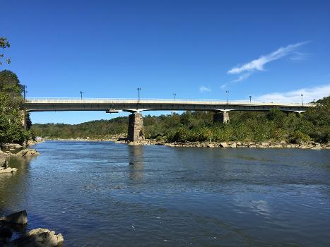 View northwest toward the Chain Bridge as it crosses the Potomac River between Arlington County, Virginia and Washington, D.C.