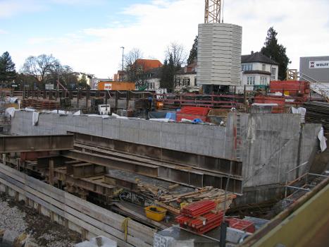 Freiburger Kronenbrücke, nördliches Widerlager