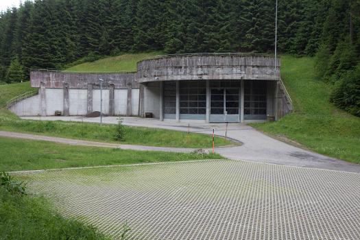 Zuluftstollen der Luftaustauschzentrale Floßgraben am Rennsteigtunnel