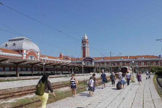 Varna train station