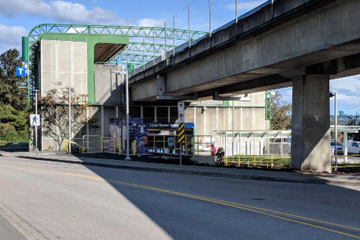 22nd Street SkyTrain Station