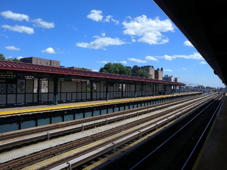 233rd Street Subway Station (White Plains Road Line)