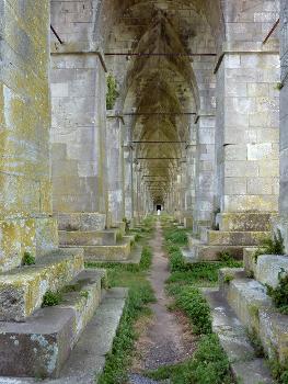 Arcades du pont suspendu de Tonnay-Charente, Saint-Hippolyte Charente-Maritime France