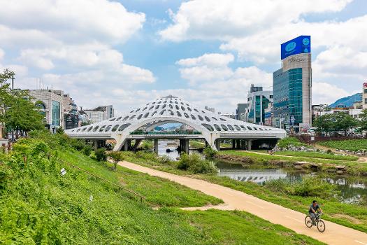 Mokcheok Bridge in Daejeon