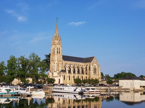 Église Notre-Dame de Sablé-sur-Sarthe