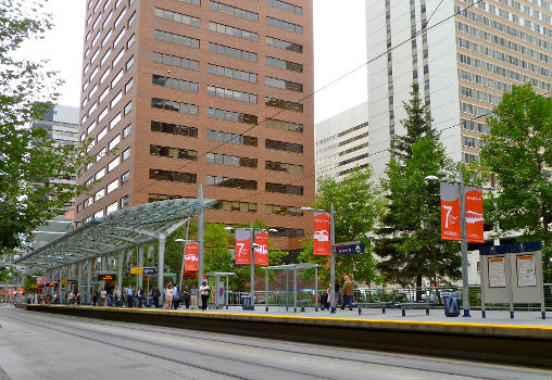 7 Street SW CTrain Station