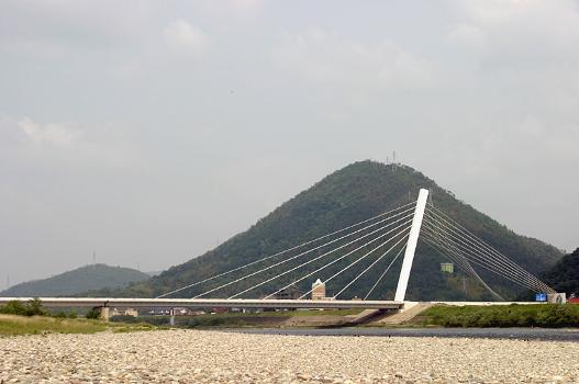 Pont Ukai