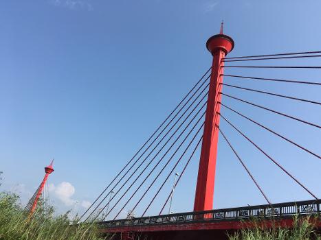 Xindong Bridge