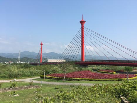 Xindong Bridge