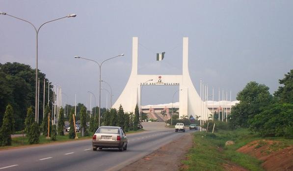 Porte de la ville d'Abuja