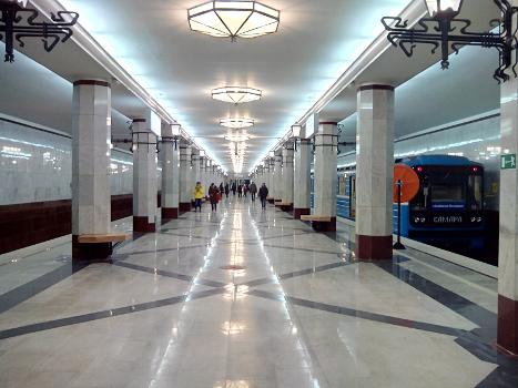 Alabinskaya Metro Station