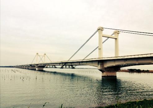 Awa Shirasagi Bridge