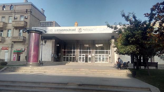 Metrobahnhof Nizami Gəncəvi