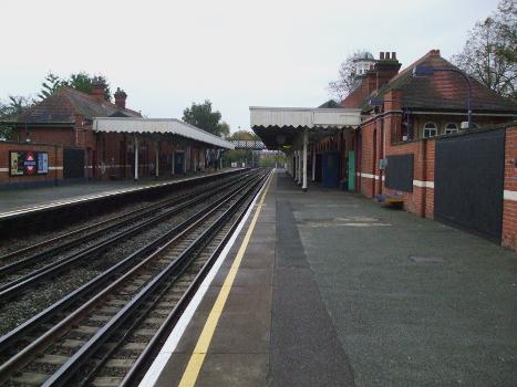 Barkingside tube station looking westbound (actually south here)