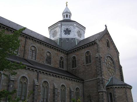 Basilique Notre-Dame-du-Perpetuel-Secours