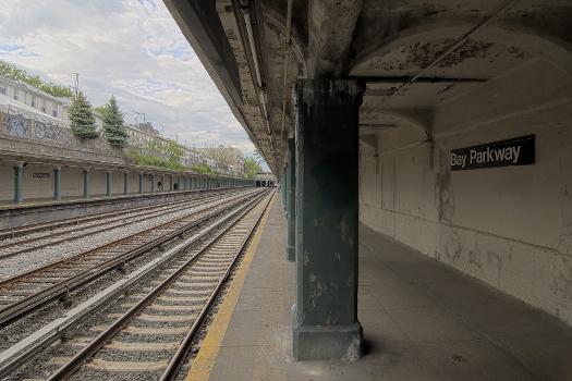 The tracks and Manhattan-bound platform of the Bay Parkway station on the N subway line in Brooklyn