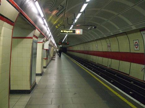 Bethnal Green tube station westbound platform looking east