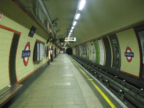 Bounds Green tube station southbound platform looking north