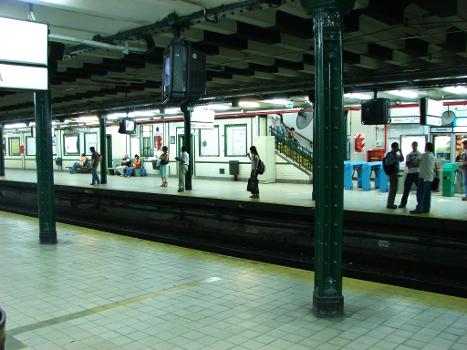 Metrobahnhof Piedras