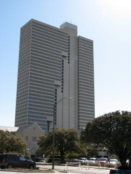 Tallest Skyscraper in Fort Worth
WM5YET
