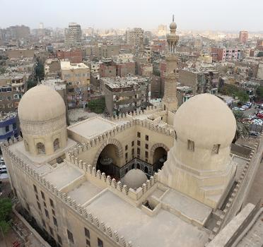 Mausoleum-Madrasa des Emirs Sarghatmisch