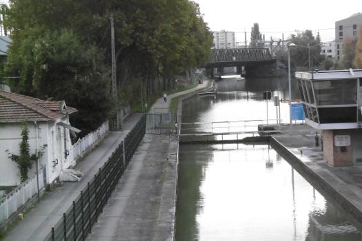 Canal Saint-Denis écluse de la Briche 7