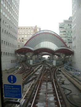 Canary Wharf DLR station