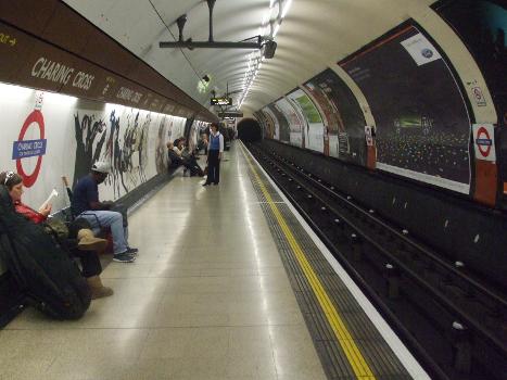 Charing Cross tube station Bakerloo line northbound platform looking south