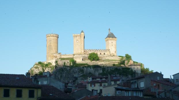 Château de Foix depuis la route départementale 919
