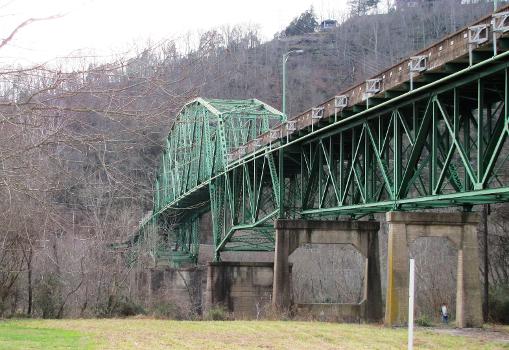 The Cordell Hull Bridge, spanning the Cumberland River in Carthage, Tennessee