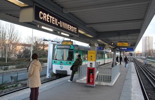 Metrobahnhof Créteil - Université